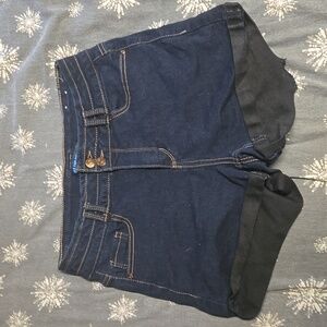 Dark jean shorts size 9